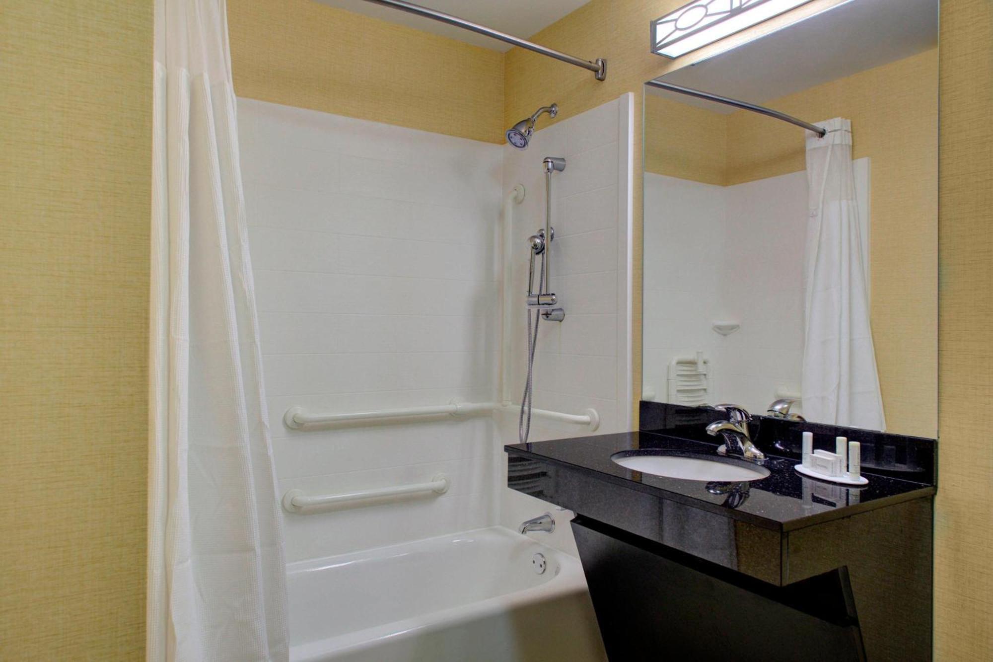 Fairfield Inn And Suites By Marriott Montgomery Eastchase Eksteriør bilde